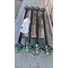 Вісь причепа передня в зб. 2ПТС-4 (ступиця 8 шпильок)